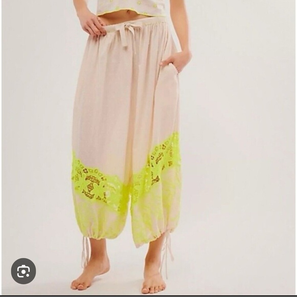 Free People Cream and Neon Green Cropped Pants
